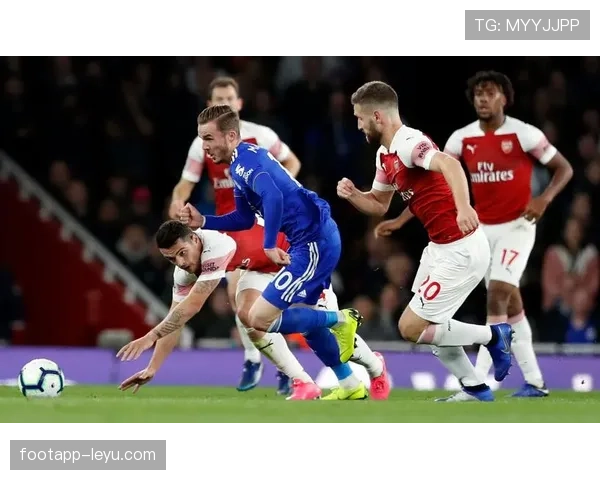 从数据到直觉：麦迪逊如何诠释中场核心？中国青训缺失的空间感与决策力